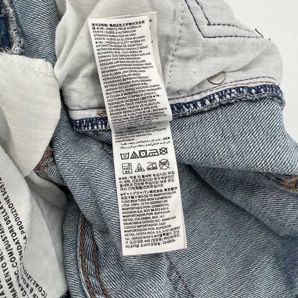 GAP 3" Denim Distressed Cuffed Hem Jean Shorts Size 27 Petite Women's - Picture 8 of 9